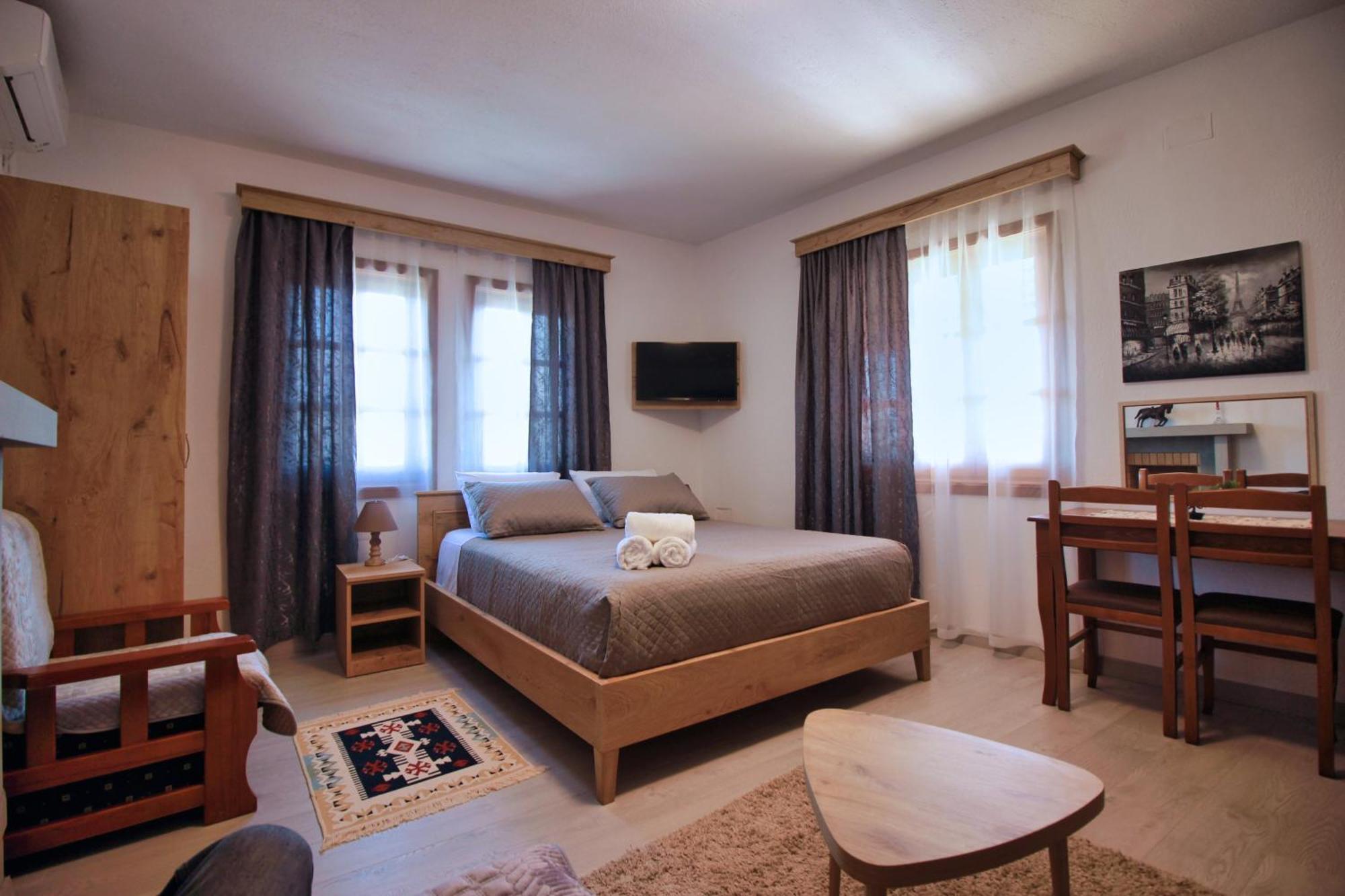 Emblematic House Apartment 4 Гирокастра Экстерьер фото